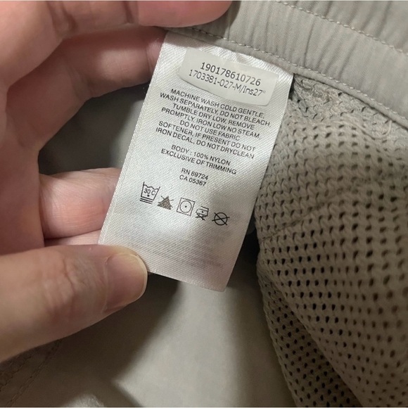 Columbia Omni Shade Roll Up Cargo Pants Size M - Picture 14 of 15